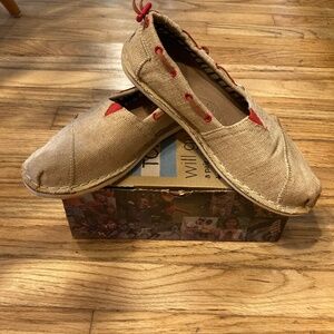 Womens Tom’s natural burlap shoes size 7